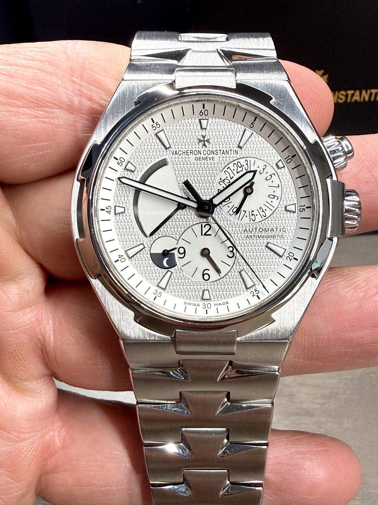 2013 Vacheron Constantin Overseas Dual Time reference 47450 in stainless steel with a white dial