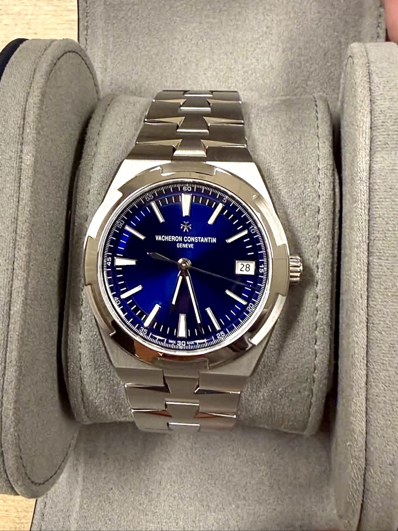 2025 Vacheron Constantin Overseas 4520V with blue dial shown face-up in its box